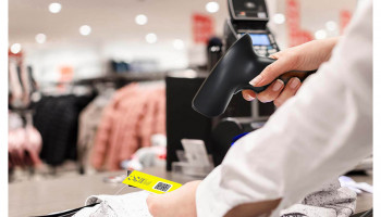 Как выбрать сканер штрих-кода для магазина одежды?