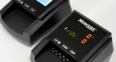 Какой детектор банкнот купить в 2020 году: просмотровый или автоматический?