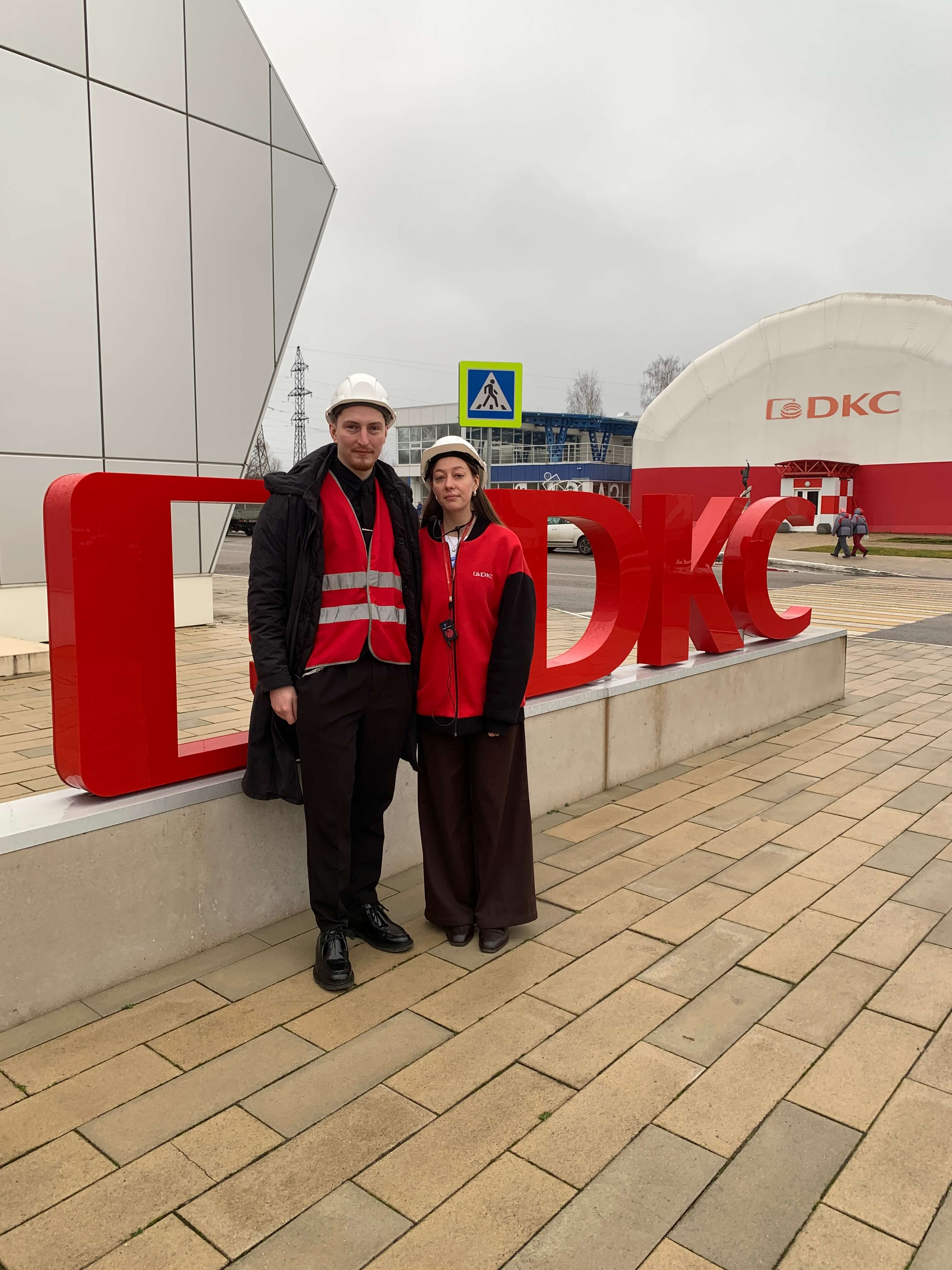 работает High Bay Warehouse