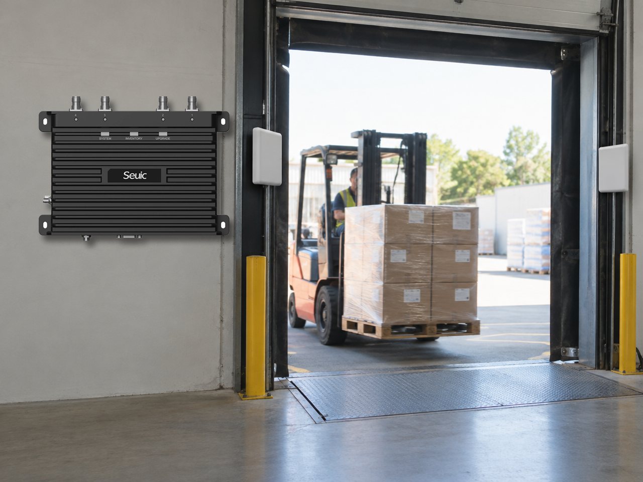 Стационарный RFID считыватель MERTECH SEUIC с антеннами на складских воротах
